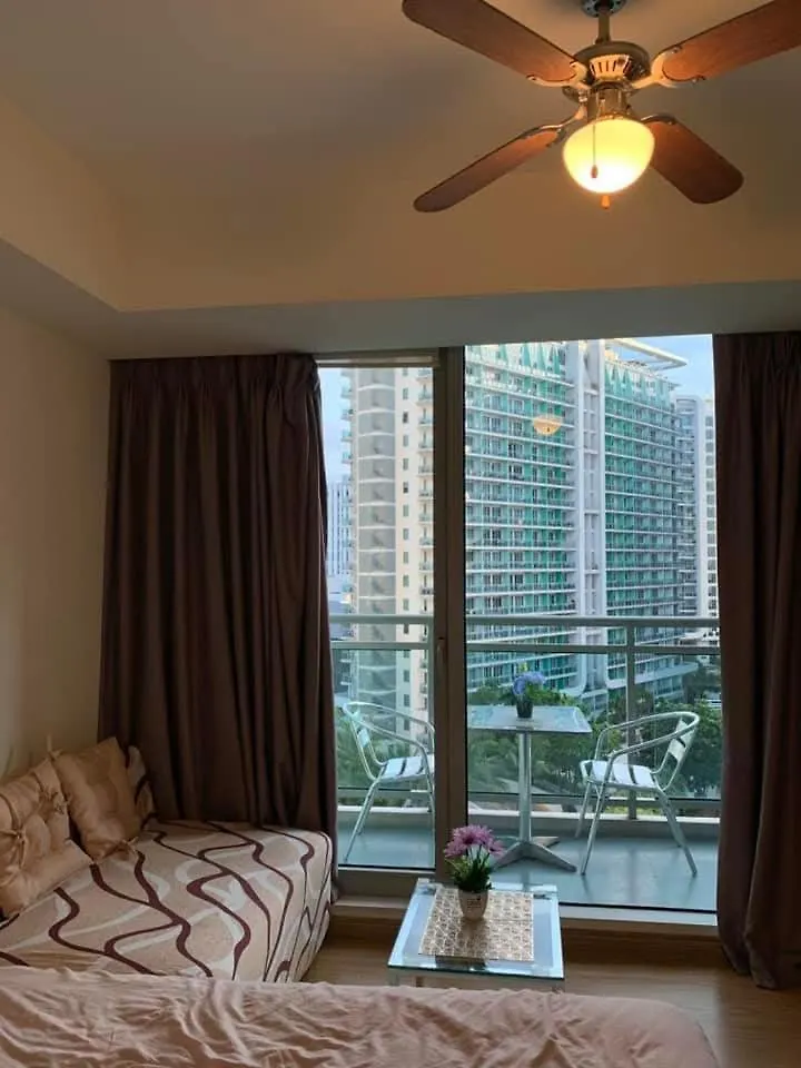 Ala Cinco Staycation Manila Appartamento